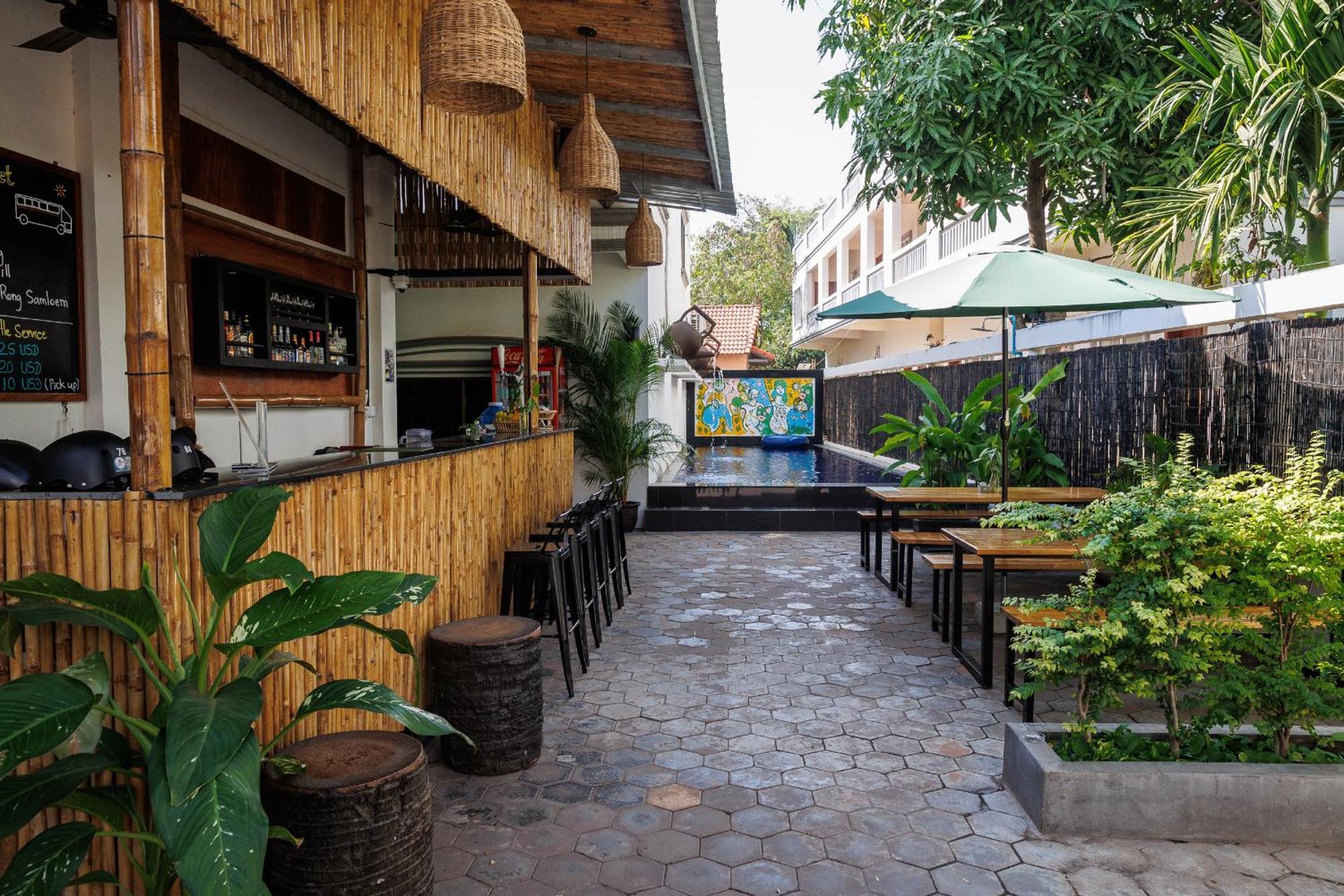 Gecko Hostel Siem Reap Extérieur photo